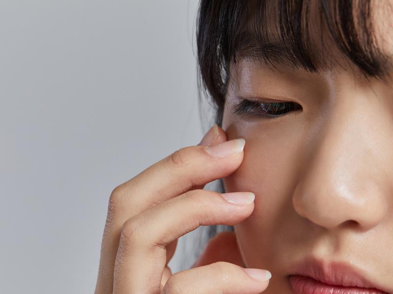 눈 밑 떨림 원인 5.jpg